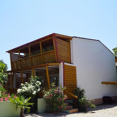 - Beautiful Beaches In Dalmatia Holiday home *