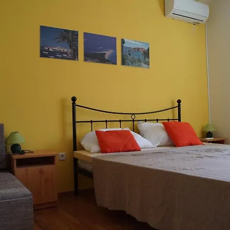 Holiday home - Beautiful Beaches In Dalmatia *